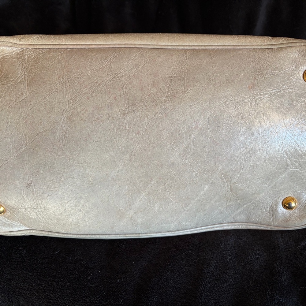 Prada Vitello Shine Leather Satchel with Shoulder Strap - Picture 13 of 16